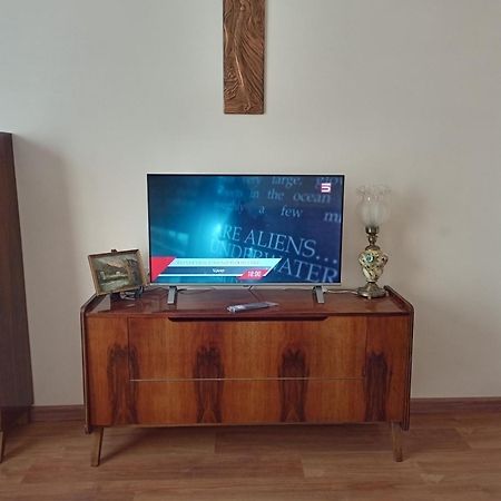 Spacious One Bedroom Apartment In The City Centre Yerevan Exterior photo
