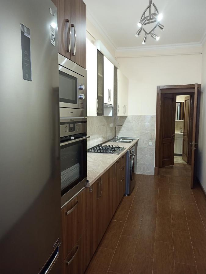 Spacious One Bedroom Apartment In The City Centre Yerevan Exterior photo